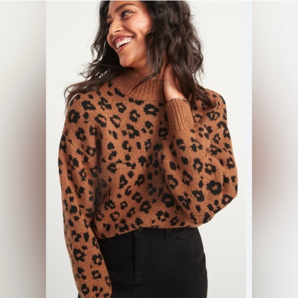Old Navy Brown Leopard Print Turtleneck Sweater size large bell sleeve
